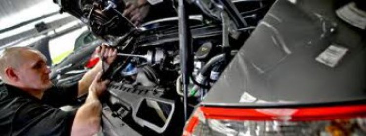 Porsche recheamă de pe piaţă cele mai noi modele 911 GT3, după ce două au luat foc